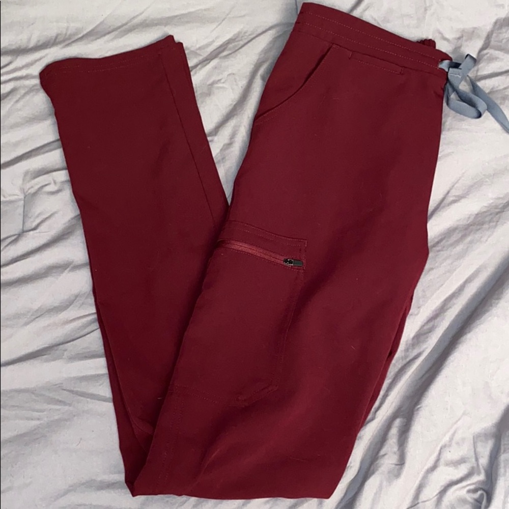 NWOT Figs Burgundy XS/T Yola